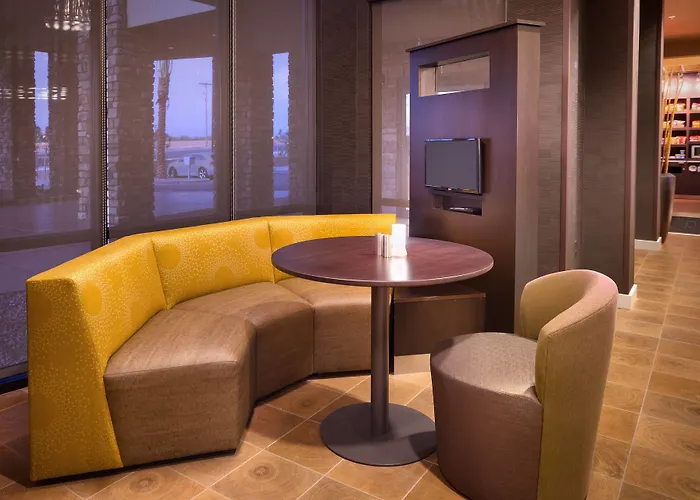 Hotel Courtyard By Marriott Phoenix Gateway Airport 3*