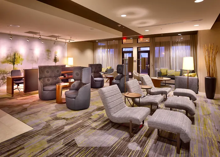 Courtyard By Marriott Phoenix Gateway Airport 3*