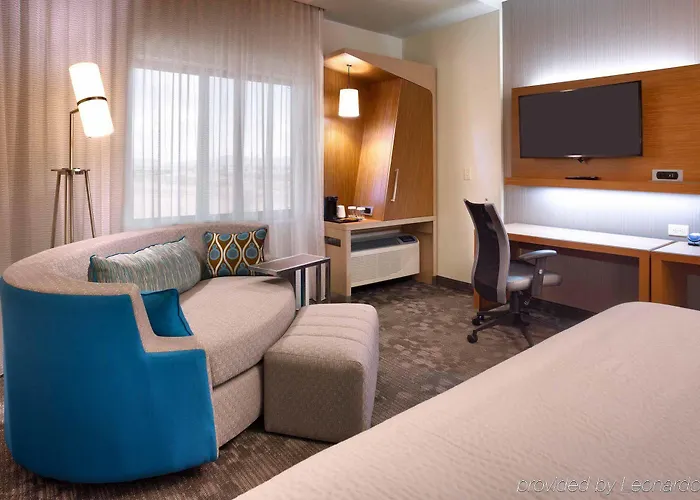 Courtyard By Marriott Phoenix Gateway Airport Hotel 3*